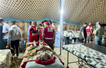 الهلال الأحمر المغربي  - متطوعو الهلال الاحمر المغربي بمستشفيات المناطق المنكوبة